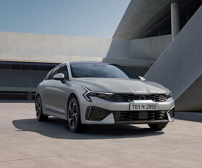 Kia K5 · 車型參考圖，實際車輛以預約確認為準。